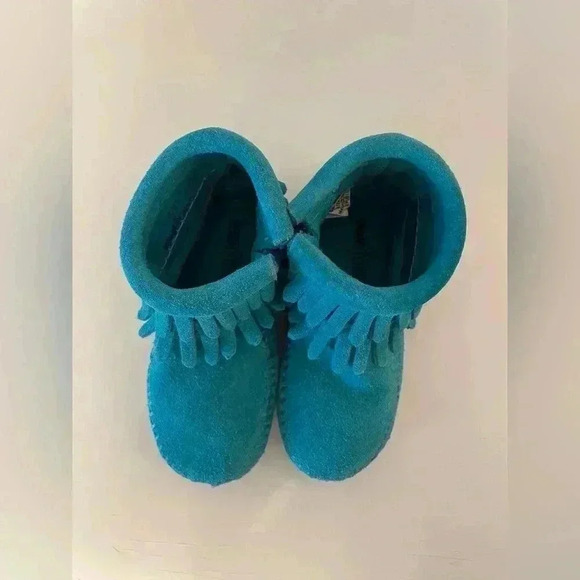 Minnetonka‎ Girl’s Blue Suede Fringe Zipper Boots Size 4 - Picture 6 of 9